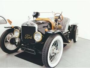 Bild 13/14 von Ford Modell T (1921)