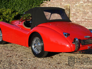 Image 9/50 of Jaguar XK 120 OTS (1954)