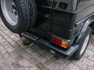 Bild 71/83 von Mercedes-Benz 300 GE (lang) (1990)