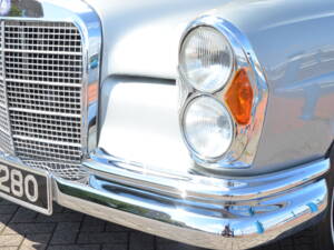 Bild 8/32 von Mercedes-Benz 280 SE (1969)