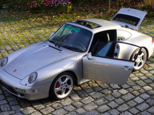 Bild 5/16 von Porsche 911 Carrera 4S (1997)