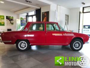 Imagen 4/10 de Alfa Romeo 2000 Berlina (1973)