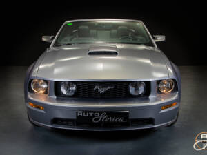 Image 8/27 de Ford Mustang GT (2005)