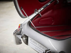 Immagine 92/99 di Jaguar E-Type 3.8 (1964)