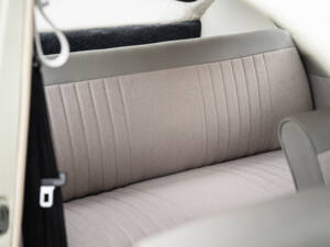 Bild 37/57 von Volkswagen Käfer 1200 (1965)