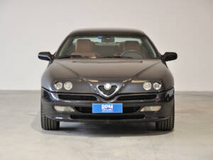 Image 2/29 of Alfa Romeo GTV 2.0 Twin Spark (2001)