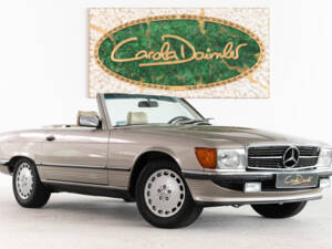 Image 15/47 of Mercedes-Benz 560 SL (1987)