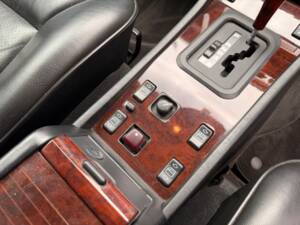 Bild 19/32 von Mercedes-Benz E 220 (1996)