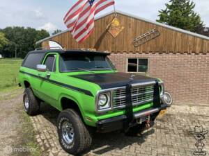 Image 3/24 of Dodge Ramcharger (1976)