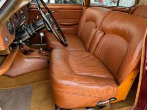 Image 13/25 de Jaguar S-Type 3.8 (1965)