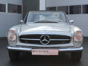 Image 13/15 of Mercedes-Benz 230 SL (1964)
