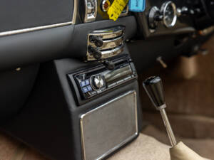 Immagine 51/57 di Aston Martin DB 6 Volante (1969)