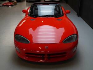 Image 33/50 of Dodge Viper RT&#x2F;10 (1994)