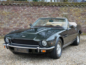 Image 7/50 of Aston Martin V8 Volante (1981)