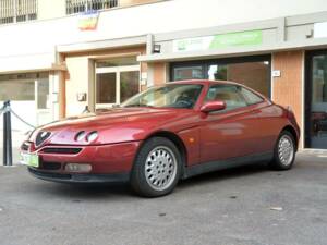 Imagen 2/10 de Alfa Romeo GTV 2.0 V6 Turbo (1996)