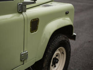 Bild 20/50 von Land Rover Defender 90 (1996)