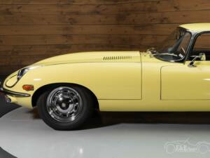 Bild 5/8 von Jaguar E-Type (2+2) (1970)