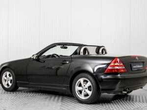 Image 7/50 of Mercedes-Benz SLK 200 Kompressor (2001)