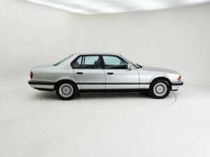 Immagine 9/15 di BMW 730i (1989)