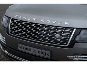 Image 13/43 of Land Rover Range Rover Vogue P400 (2019)