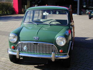 Image 7/11 of Morris Mini Traveller (1965)