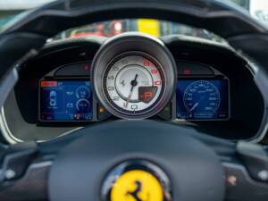 Image 40/44 of Ferrari Portofino M (2022)