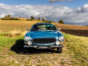 Image 18/50 of Volvo 1800 ES (1972)