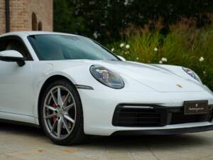 Immagine 18/50 di Porsche 911 Carrera S (2019)