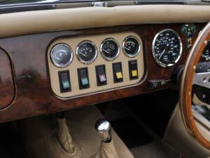 Imagen 27/36 de Morgan Plus 8 Inj. (1990)