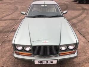 Image 18/22 of Bentley Continental R (1995)