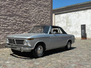 Imagen 10/64 de BMW 2002 Convertible (1971)