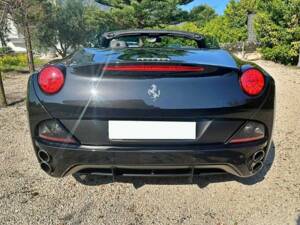 Bild 7/7 von Ferrari California (2010)