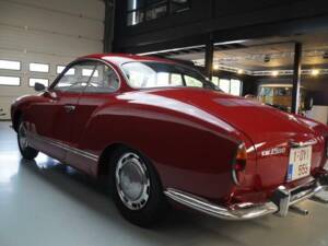 Immagine 34/50 di Volkswagen Karmann Ghia 1500 (1969)