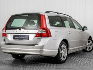 Image 47/50 de Volvo V70 D3 (2010)