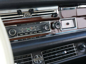 Immagine 36/45 di Mercedes-Benz 280 SE (1968)