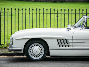 Image 10/29 de Mercedes-Benz 300 SL (1999)