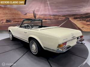 Image 7/15 de Mercedes-Benz 230 SL (1967)