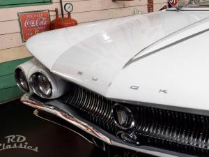 Image 11/47 of Buick Le Sabre Convertible (1960)
