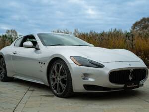 Bild 9/50 von Maserati GranTurismo S (2009)