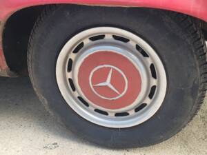 Bild 46/50 von Mercedes-Benz 450 SL (1975)