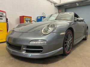 Image 2/17 of Porsche 911 Carrera (2005)