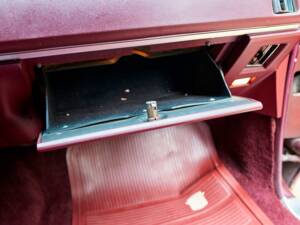 Bild 188/200 von Cadillac Coupe DeVille (1968)