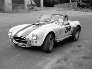 Bild 22/22 von AC Cobra 427 (1966)