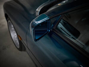 Image 21/81 de BMW 850i (1991)