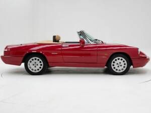 Imagen 6/15 de Alfa Romeo 2.0 Spider (1991)