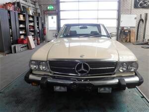 Imagen 24/50 de Mercedes-Benz 380 SL (1985)