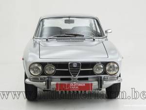 Image 9/15 de Alfa Romeo 1750 GT Veloce (1971)