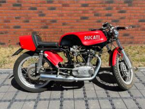 Bild 9/18 von Ducati DUMMY (1974)