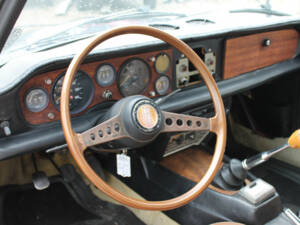 Image 17/22 of FIAT 124 Spider CS1 (1974)