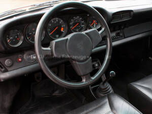 Afbeelding 11/29 van Porsche 911 Carrera 3.2 (1984)